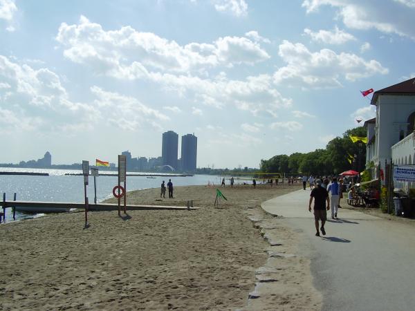 Sunnyside Park, Toronto - Open Book Explorer Tours